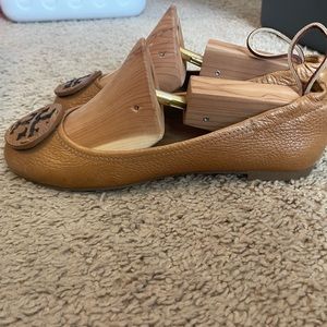 Tory Burch flats. Size 7.5. Worn once. Saddle brown
